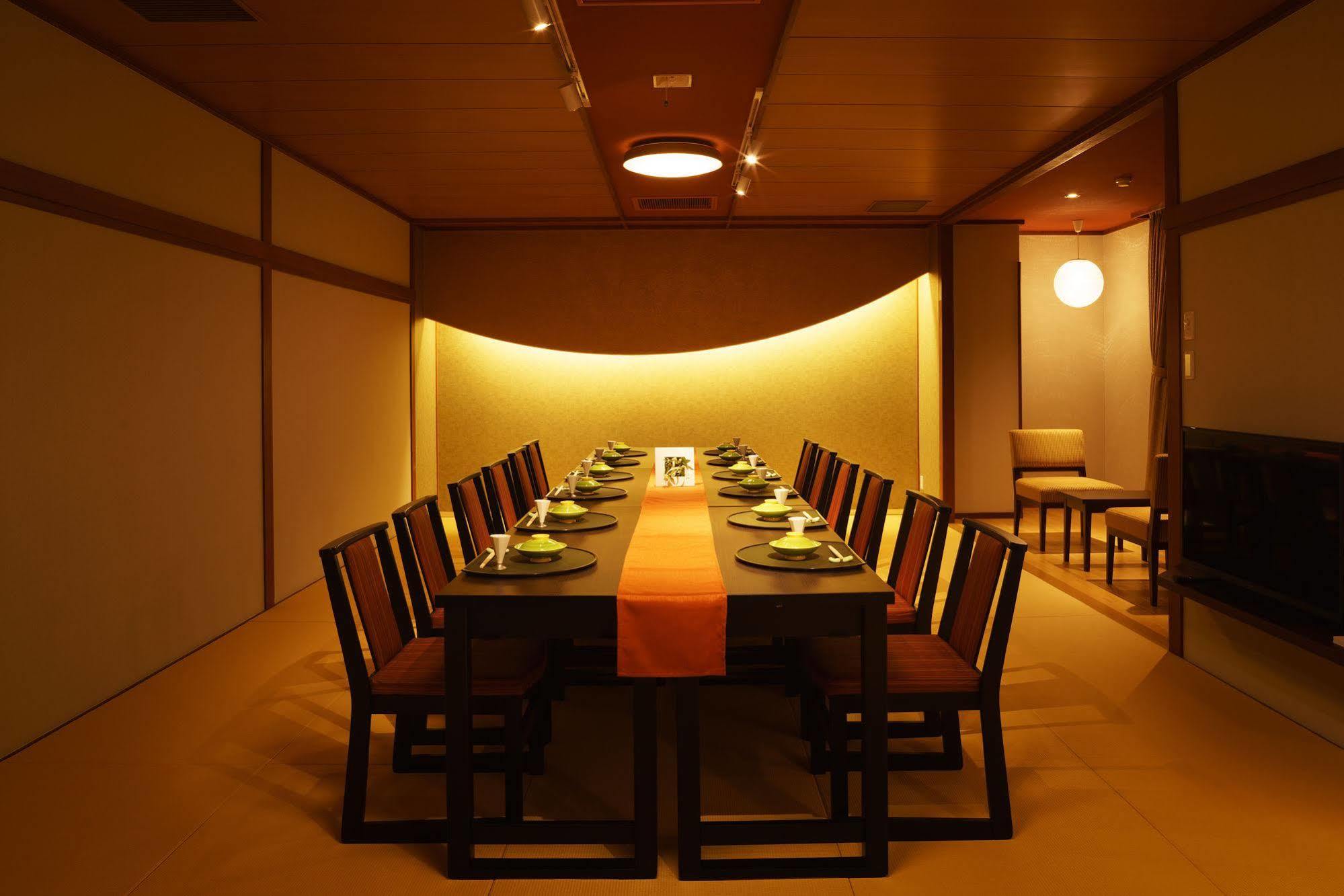 Hotel Kintarou Onsen à Uozu Extérieur photo